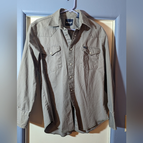 Wrangler Other - Wrangler canvas cowboy cut shirt